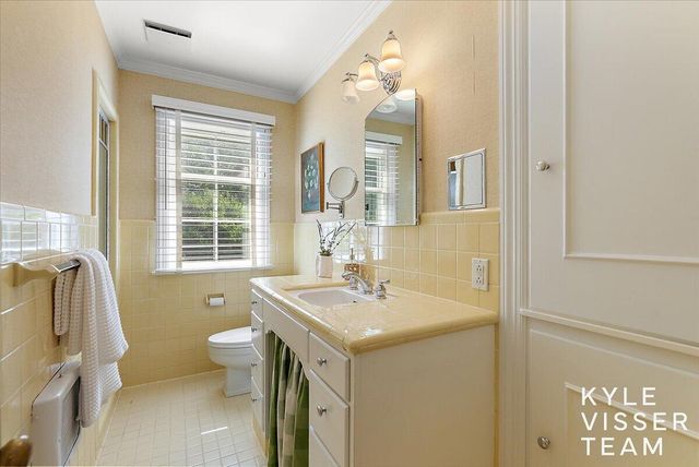2089 Robinson Road, Grand Rapids, MI 49506