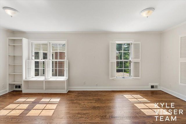 2089 Robinson Road, Grand Rapids, MI 49506