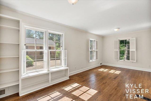 2089 Robinson Road, Grand Rapids, MI 49506