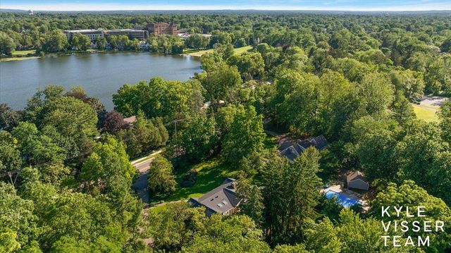 2089 Robinson Road, Grand Rapids, MI 49506