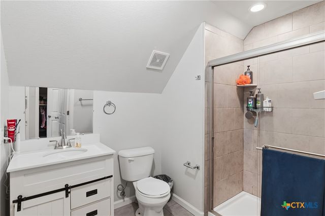 140 Oak Springs Drive, Seguin, TX 78155