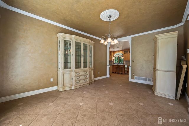 2 Verdi Road, Monroe, NJ 08831