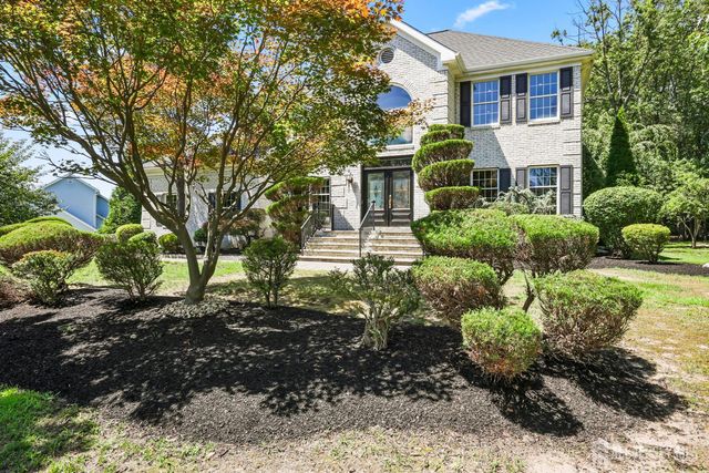 2 Verdi Road, Monroe, NJ 08831