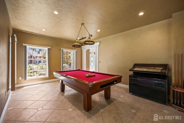 2 Verdi Road, Monroe, NJ 08831