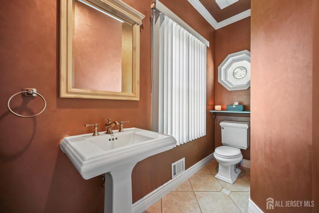 2 Verdi Road, Monroe, NJ 08831