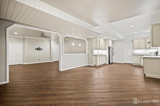 2 Verdi Road, Monroe, NJ 08831