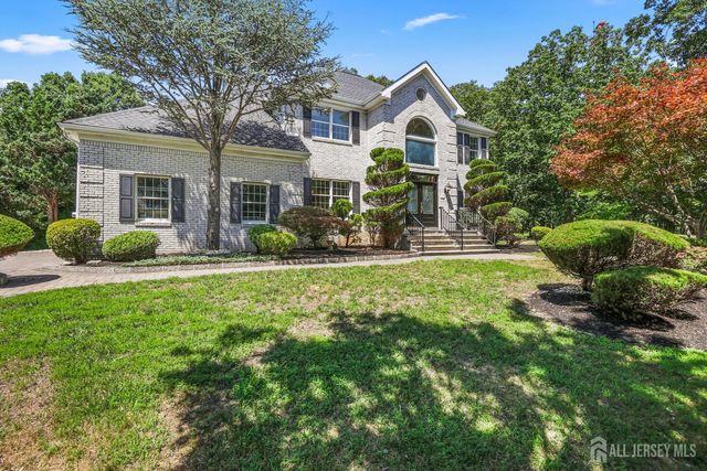 2 Verdi Road, Monroe, NJ 08831