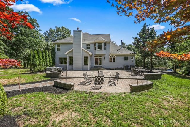2 Verdi Road, Monroe, NJ 08831