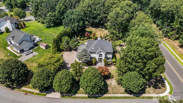 2 Verdi Road, Monroe, NJ 08831
