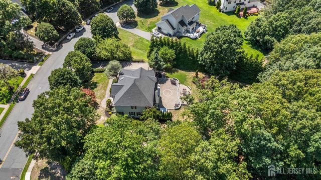 2 Verdi Road, Monroe, NJ 08831