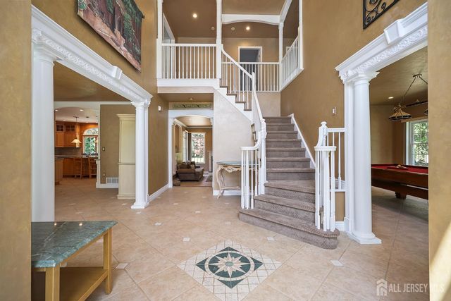 2 Verdi Road, Monroe, NJ 08831