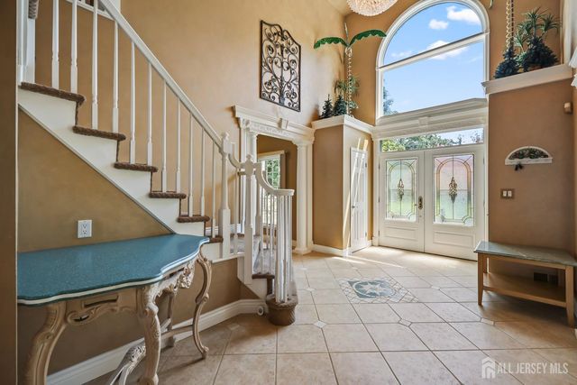 2 Verdi Road, Monroe, NJ 08831