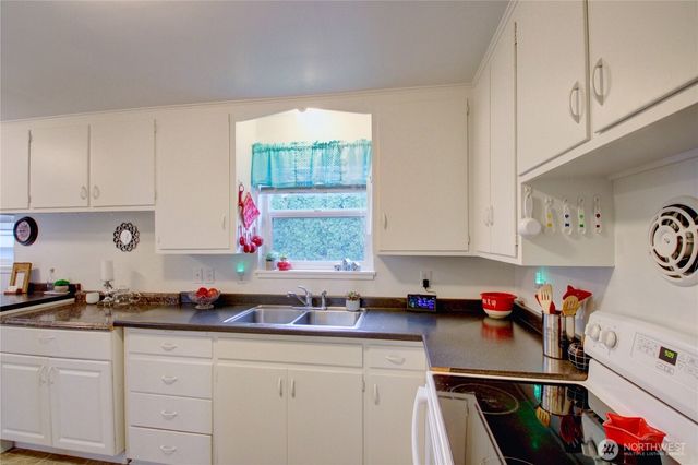 2024 E Fir Street, Mount Vernon, WA 98273