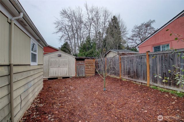 2024 E Fir Street, Mount Vernon, WA 98273