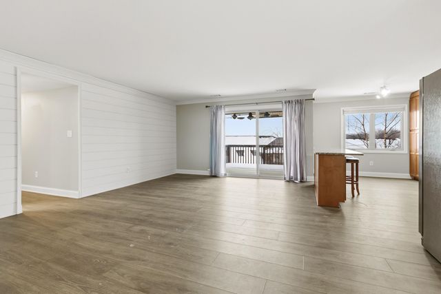 2545 E Lakeshore Drive A71, Crown Point, IN 46307