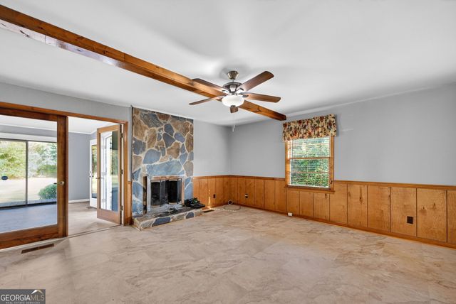 155 W Johnston Street, Forsyth, GA 31029