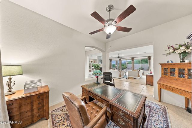 11378 E CAVEDALE Drive E, Scottsdale, AZ 85262