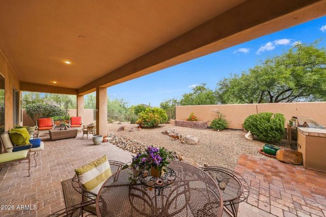 11378 E CAVEDALE Drive E, Scottsdale, AZ 85262