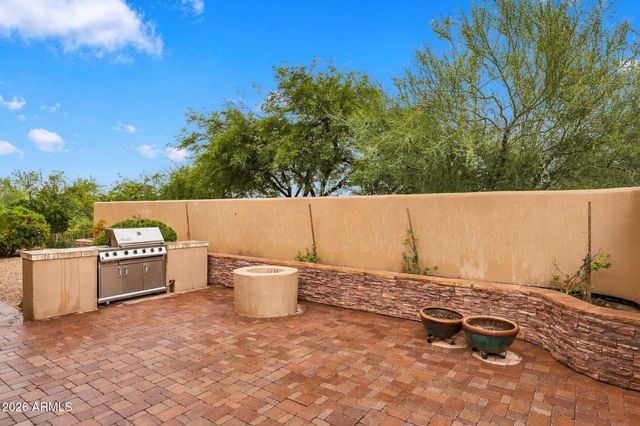 11378 E CAVEDALE Drive E, Scottsdale, AZ 85262