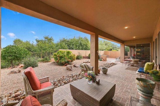 11378 E CAVEDALE Drive E, Scottsdale, AZ 85262
