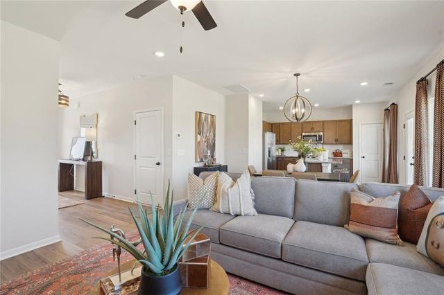 219 Oakmont Drive, Dallas, GA 30132