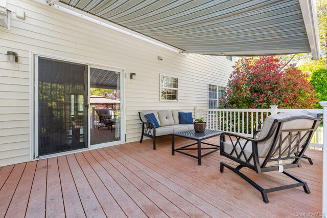 47 Jordan Drive, Medford, NY 11763