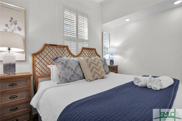 621 E Broad Street, Savannah, GA 31401