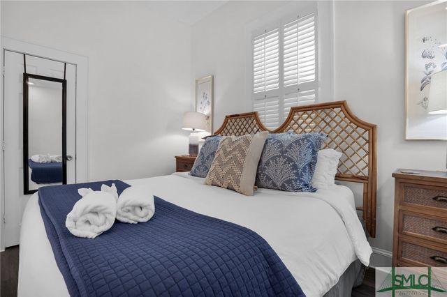 621 E Broad Street, Savannah, GA 31401