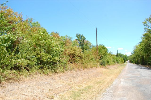 7117 County Road 4042, Kemp, TX 75143