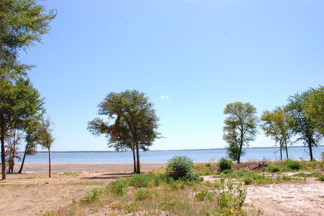 7117 County Road 4042, Kemp, TX 75143