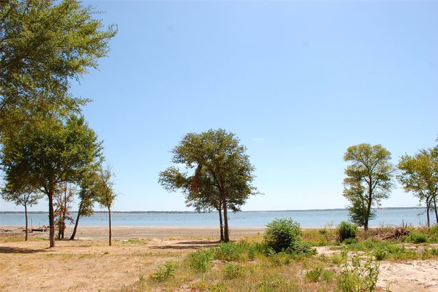7117 County Road 4042, Kemp, TX 75143