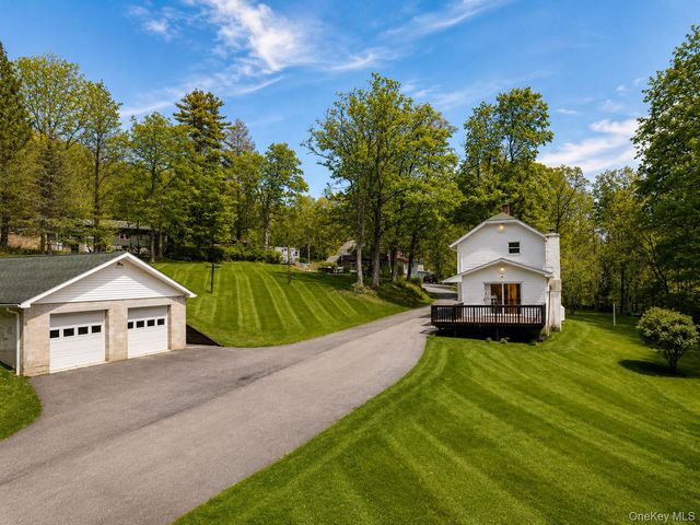 12 Old Turnpike Road, Bloomingburg, NY 12721