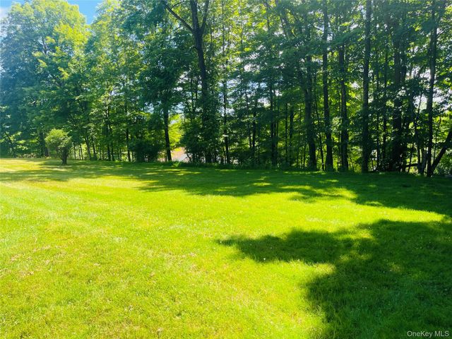 12 Old Turnpike Road, Bloomingburg, NY 12721