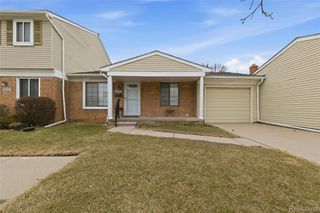 16371 Benmar Drive, Roseville, MI 48066