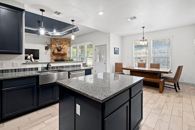 2807 Grimes Crossing RD, Copperas Cove, TX 76522