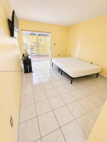 9013 SW 8th Ter, Miami, FL 33174