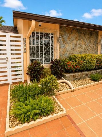 9013 SW 8th Ter, Miami, FL 33174