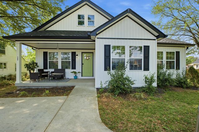 143 Coles Ferry Rd, Gallatin, TN 37066