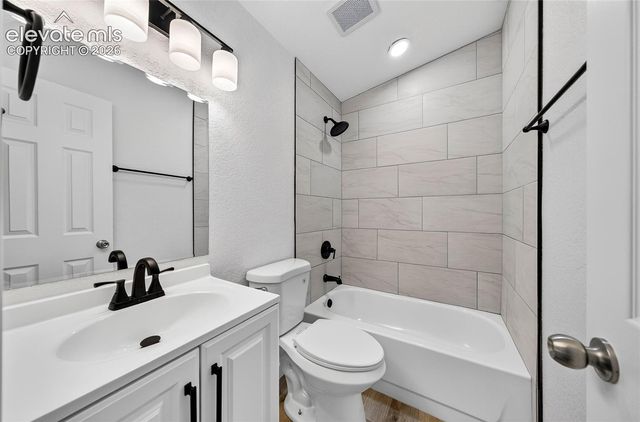 713 Santa Barbara Avenue, Pueblo, CO 81005