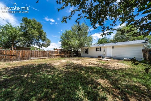 713 Santa Barbara Avenue, Pueblo, CO 81005