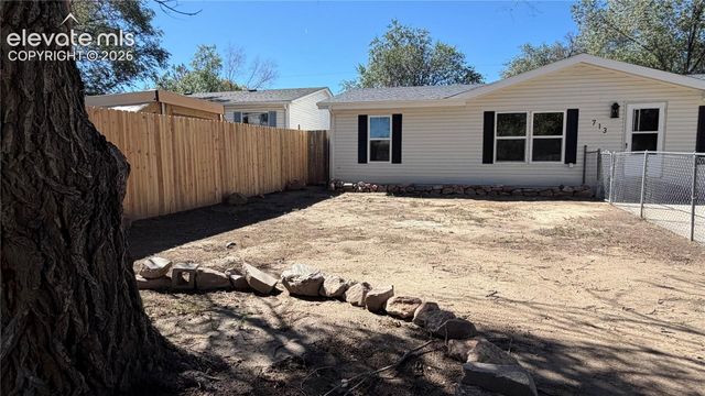 713 Santa Barbara Avenue, Pueblo, CO 81005