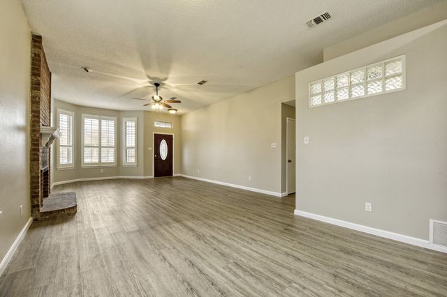 6809 Quail Meadow Drive, Watauga, TX 76148