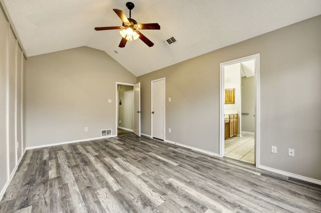 6809 Quail Meadow Drive, Watauga, TX 76148