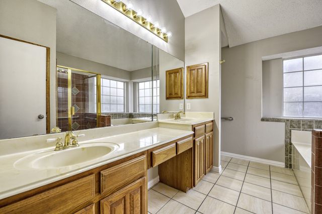 6809 Quail Meadow Drive, Watauga, TX 76148