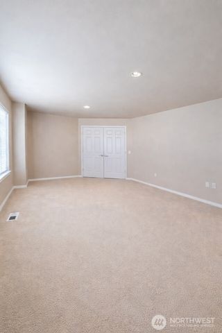 6107 Olive Avenue SE, Auburn, WA 98092