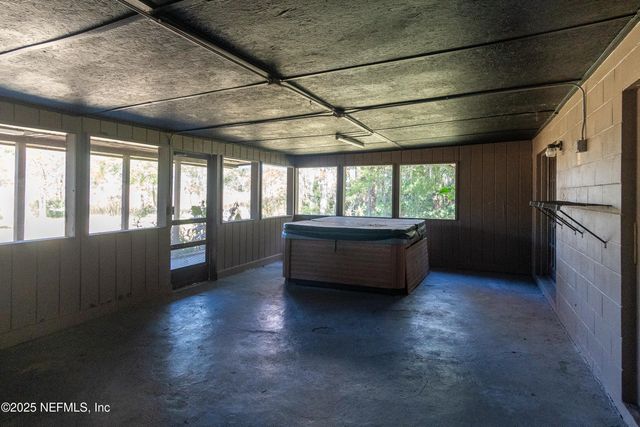 8657 PINE PARK Drive, Jacksonville, FL 32219