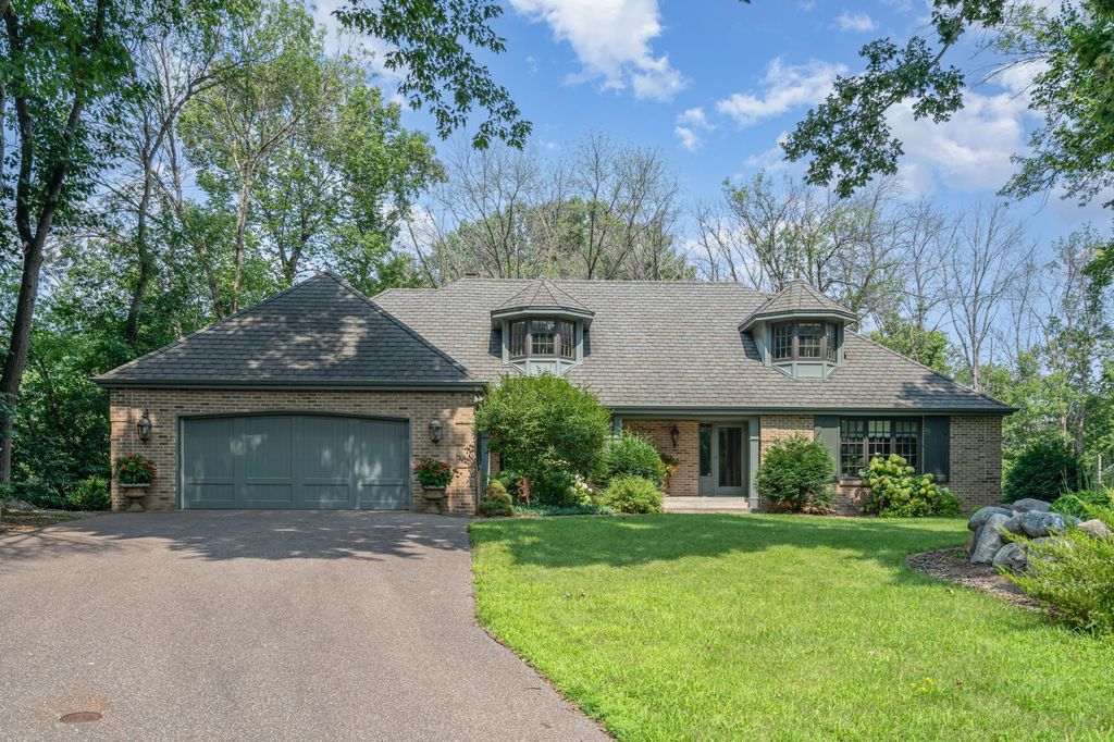 12530 58th Avenue N, Plymouth, MN 55442