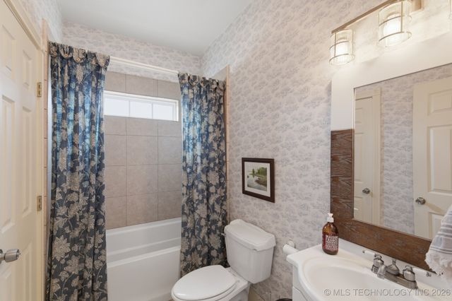 10289 Sahoma Lake Road, Sapulpa, OK 74066