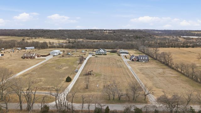 10289 Sahoma Lake Road, Sapulpa, OK 74066