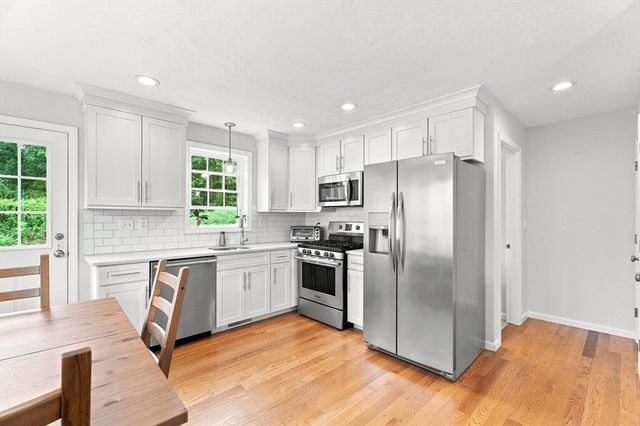 59 Riley Rd 59, Tyngsborough, MA 01879